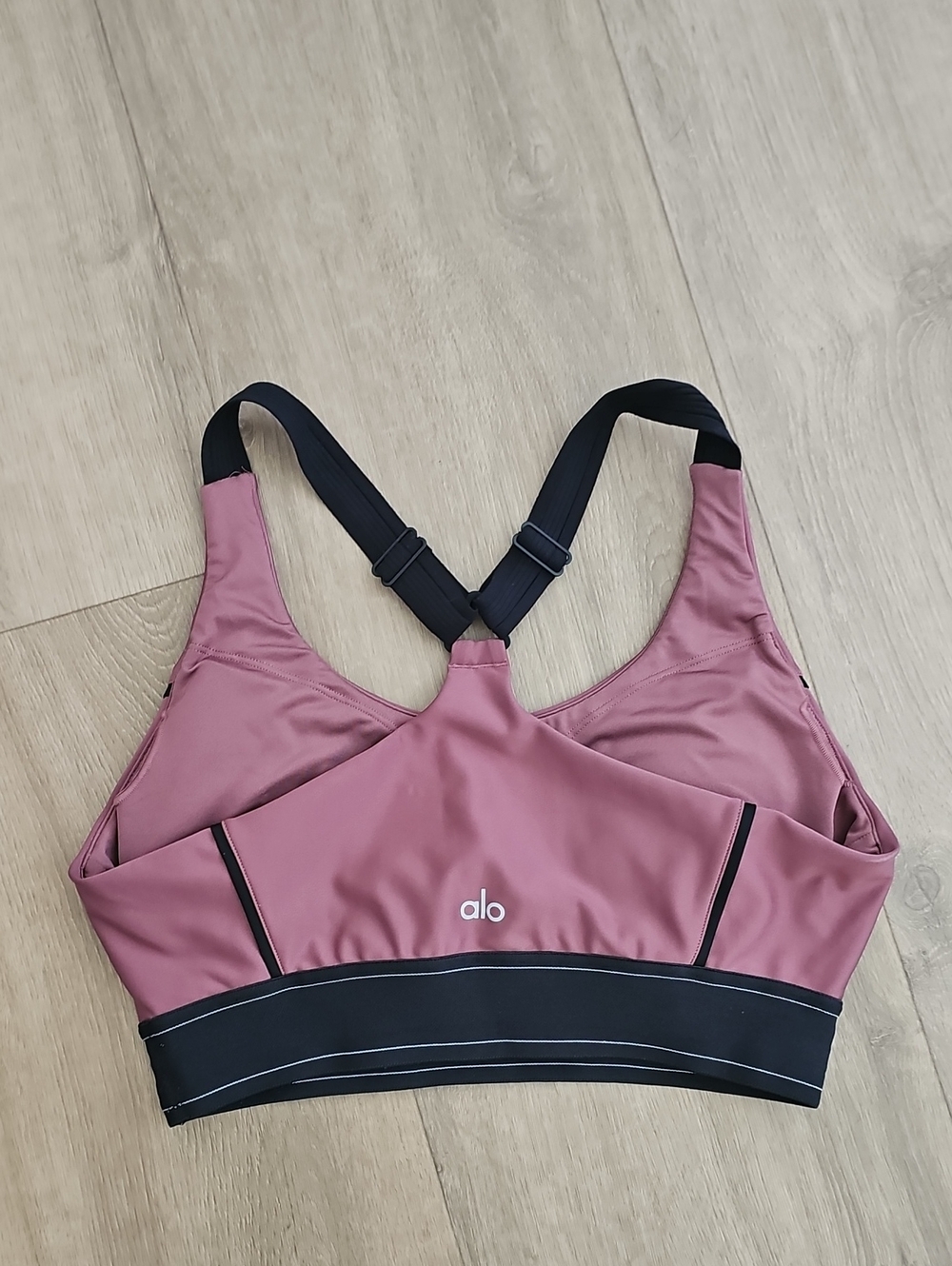 ALO Yoga Airlift Suit Up Bra Size Large Burgundy Truffle - Picture 3 of 5